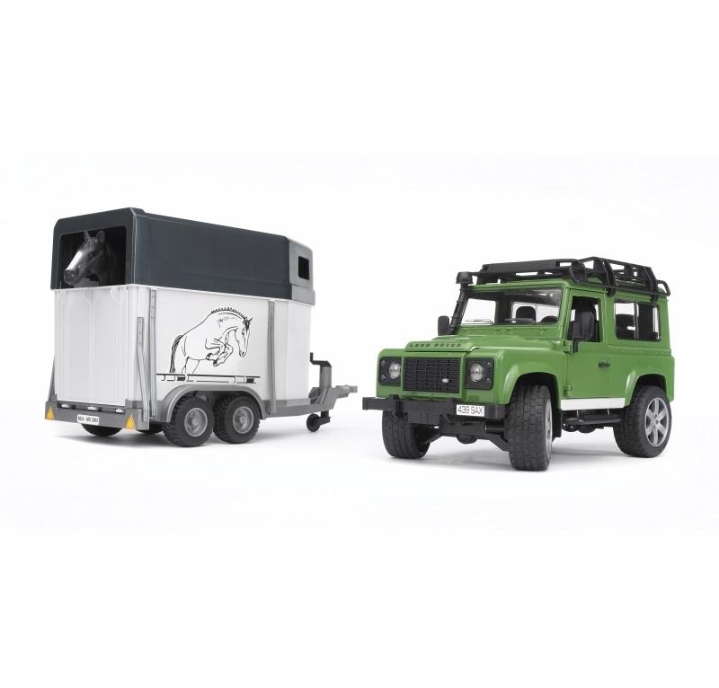 BRUDER LAND ROVER DEFENDER STATION WAGON CON RIMORCHIO E CAVALLO 2592