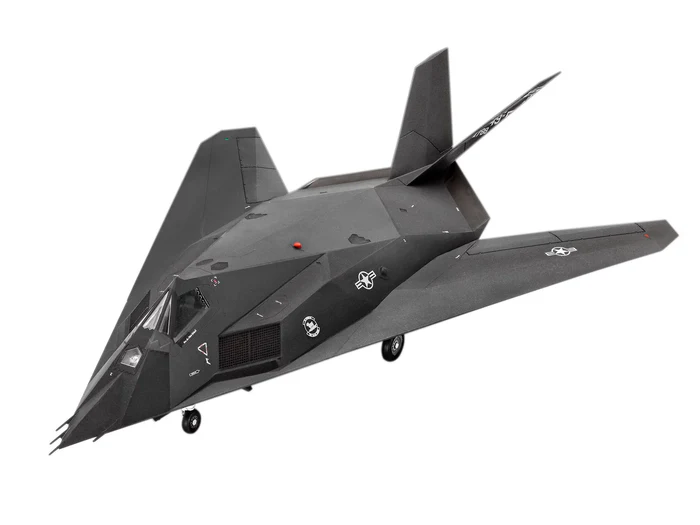 REVELL CACCIA STEALTH LOCKHEED MARTIN F-117A NIGHTHAWK 03899
