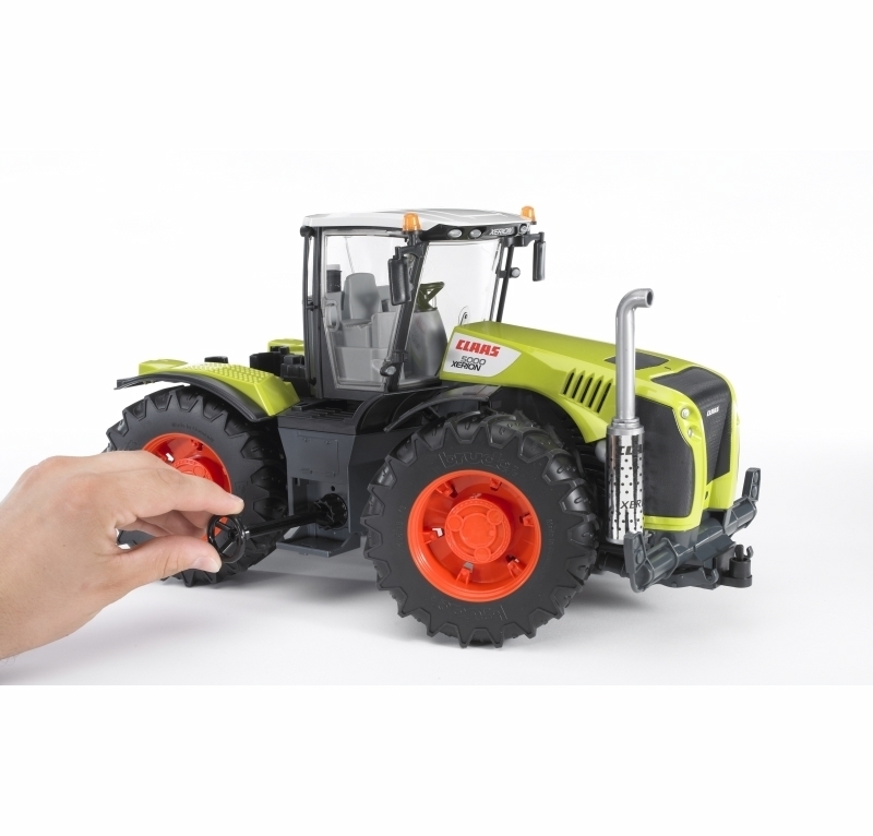 BRUDER TRATTORE CLAAS XERION 5000 3015