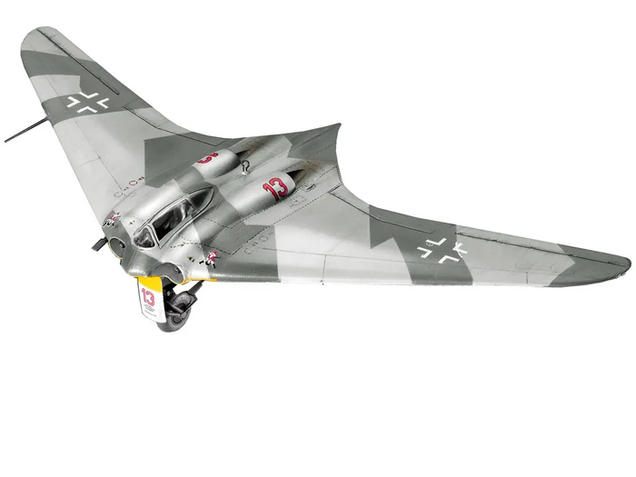 REVELL HORNET GO-229 04312 REVELL HORNET GO-229 04312