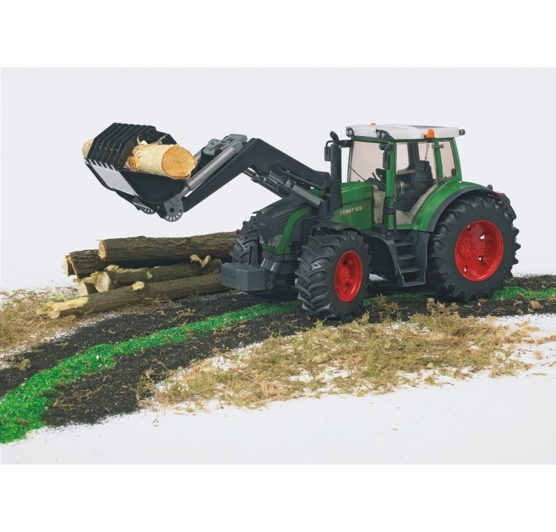 BRUDER TRATTORE FENDT 936 VARIO CON BENNA 3041