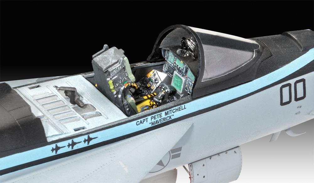 REVELL MAVERICK'S F-A-18E SUPER HORNET ''TOP GUN'' 03864