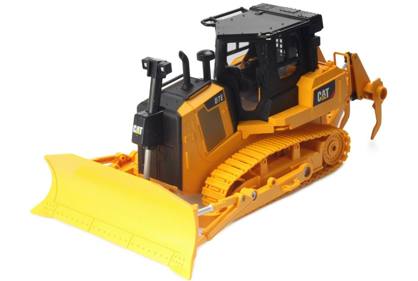 CARRERA 1:24 CAT D7E BULLDOZER 37025002