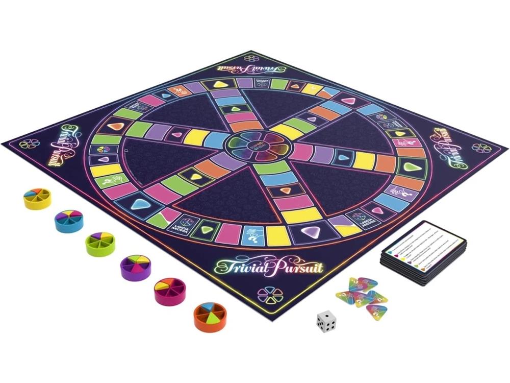 HASBRO TRIVIAL PURSUIT REFRESH