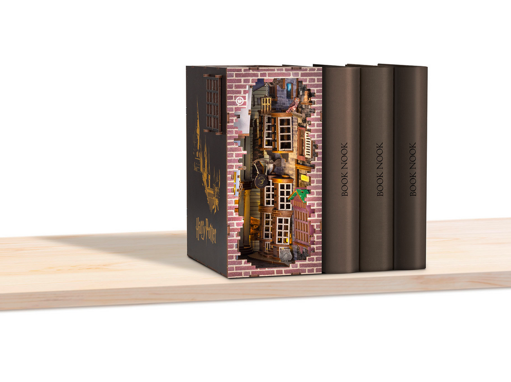REVELL PICCOLE AVVENTURE DIAGON ALLEY-HARRY POTTER 00530