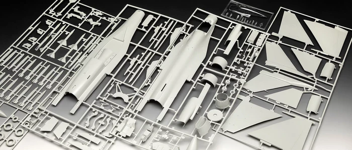 REVELL F-16 FALCON CINQUANTESIMO ANNIVERSARIO 03802 REVELL F-16 FALCON CINQUANTESIMO ANNIVERSARIO 03802